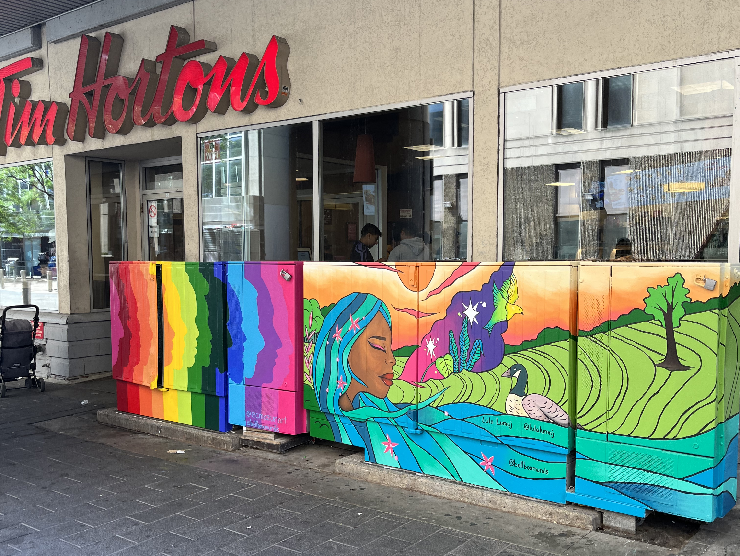 26 Dundas Street East